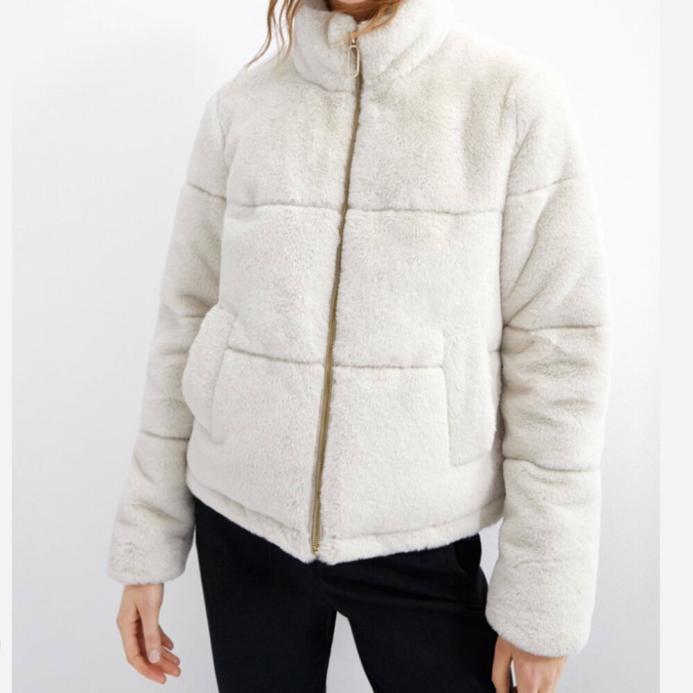 Zara Soft Faux Fur Zip Jacket High Collar Cream White Size Small